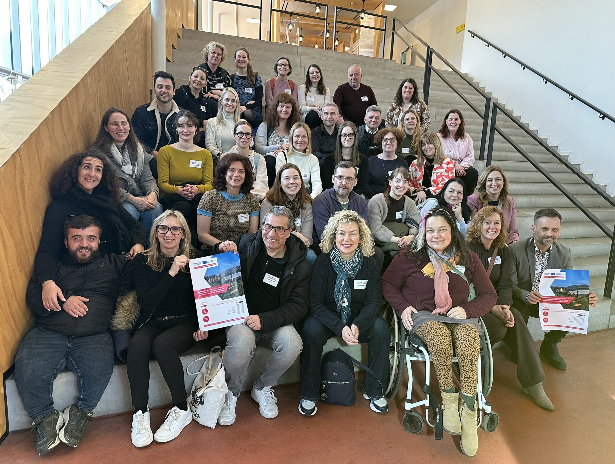 Foto: groepsfoto van deelnemers aan de partnermeeting 